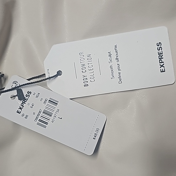 Top - Picture 3 of 3